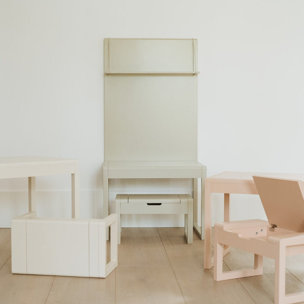 Farbmuster cloverliving Kinderschreibtisch