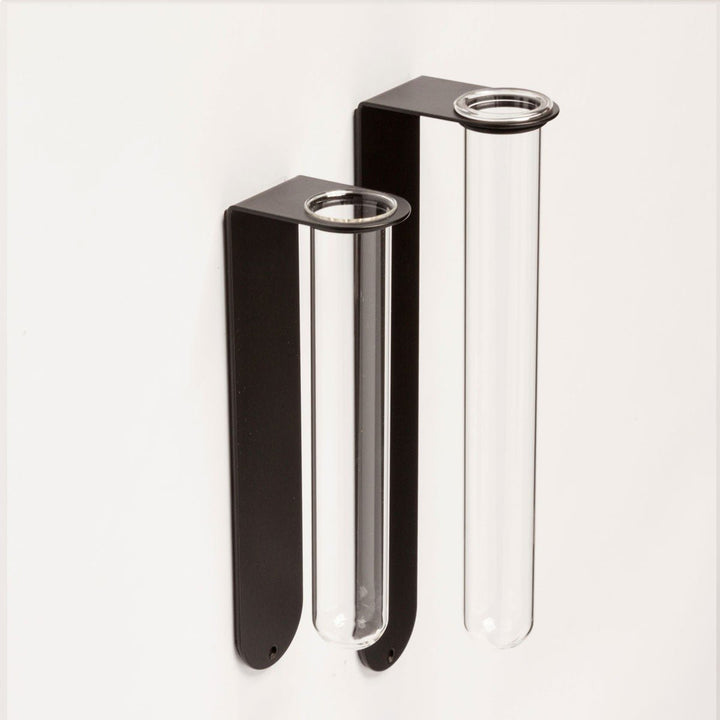 Magnetische Blumenvase Glas - schwarz - groß - Groovy Magnets - CloverLiving.COM