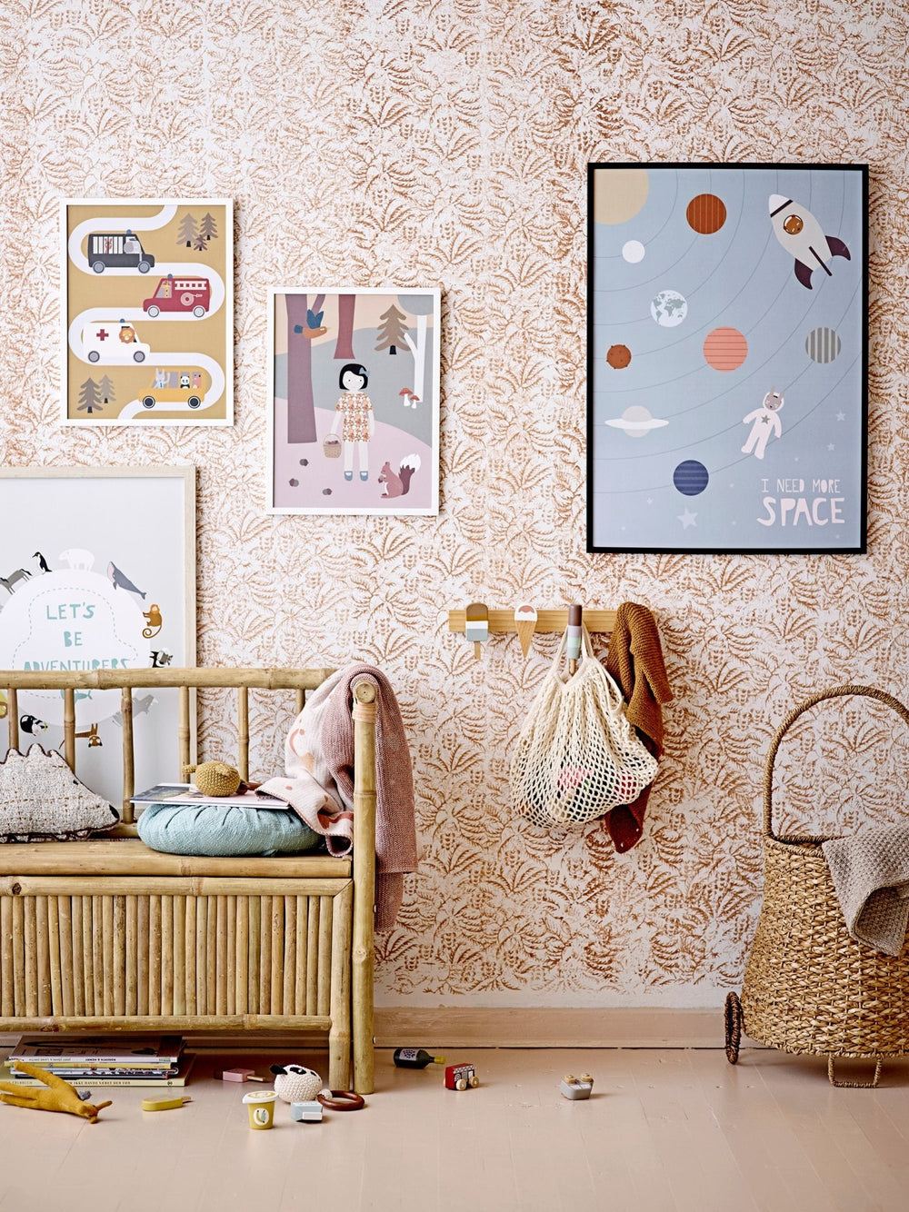 Kinderkapstok Zyon IJsjes - Hout - Bloomingville - CloverLiving.com