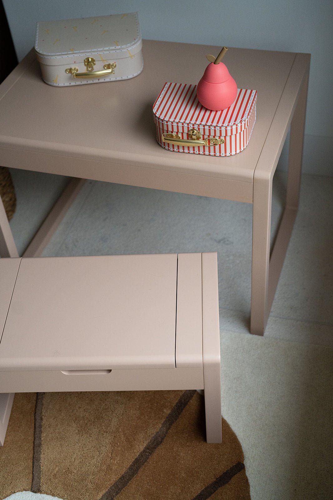 Roze kruk met opbergruimte Pippa Peach - Clover Living - CloverLiving.com