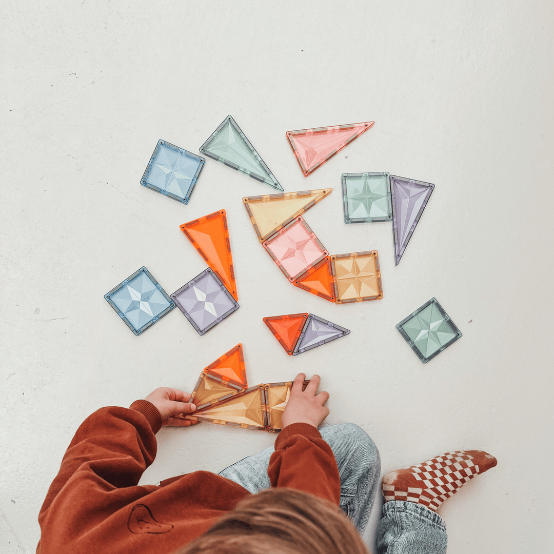 Play magnets - CloverLiving.com