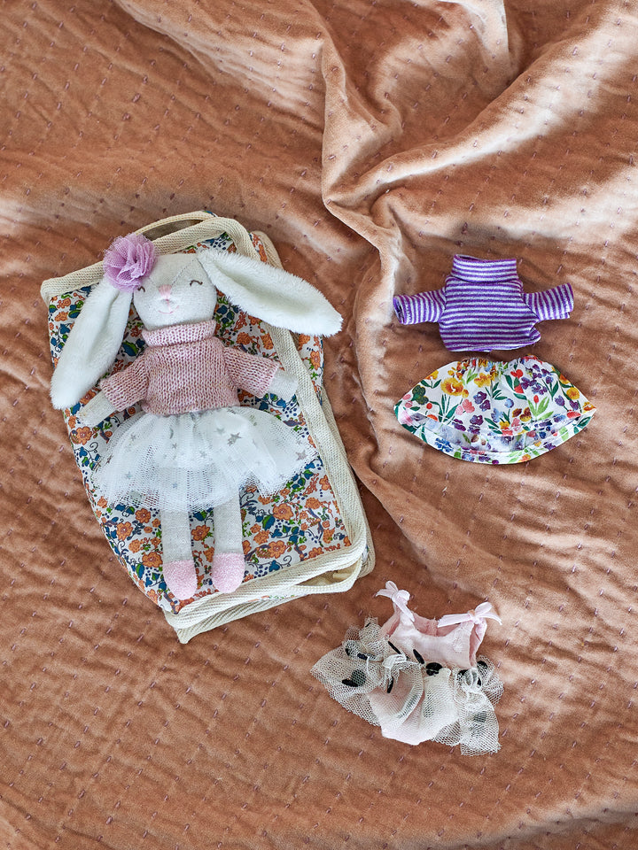 Dress-up doll Milly with suitcase