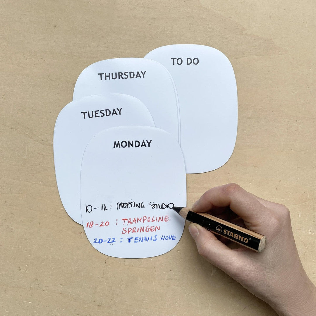 Magnetic weekly planner - set of 8 pieces - Groovy Magnets - CloverLiving.com
