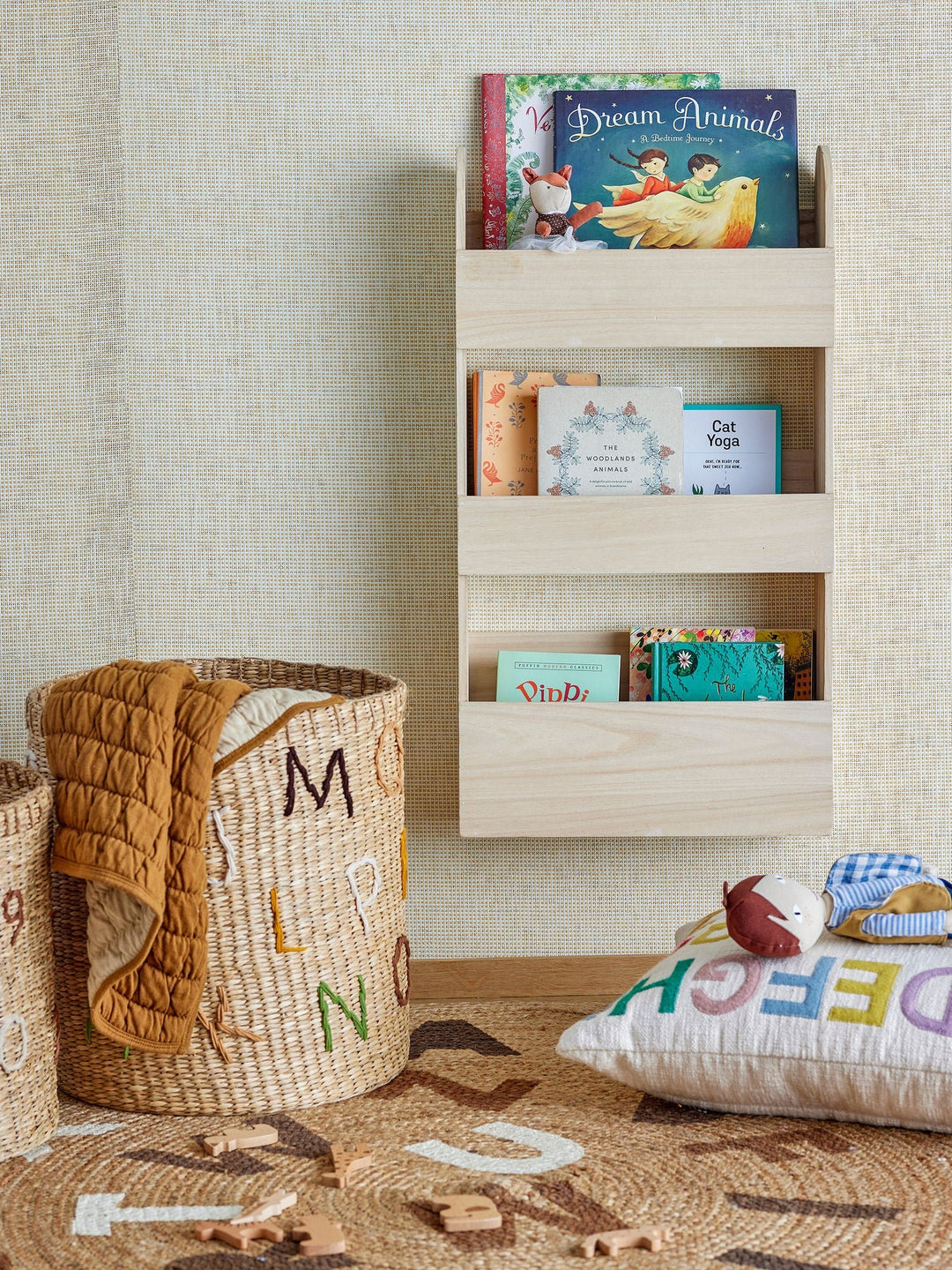 Bibliothèque pour enfants Moris – Armoire murale en bois - Bloomingville - CloverLiving.Com
